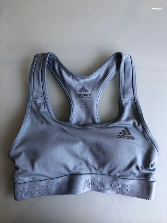 新品未使用adidas TECHFIT S XS トレーニング　ヨガ　上下セット