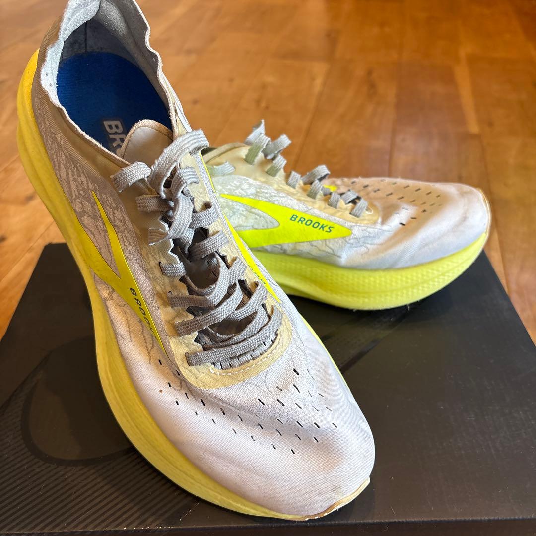 BROOKS HYPERION ELITE 2 グレー/イエロー　26cm