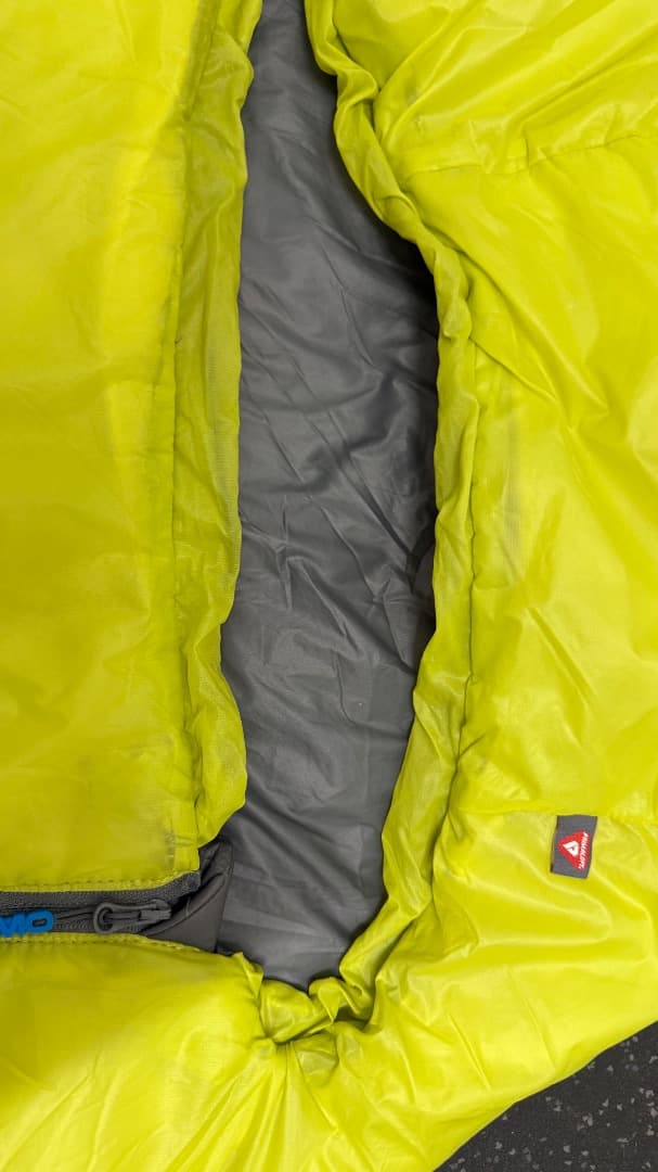 アウトドア寝具 mountain raid 233